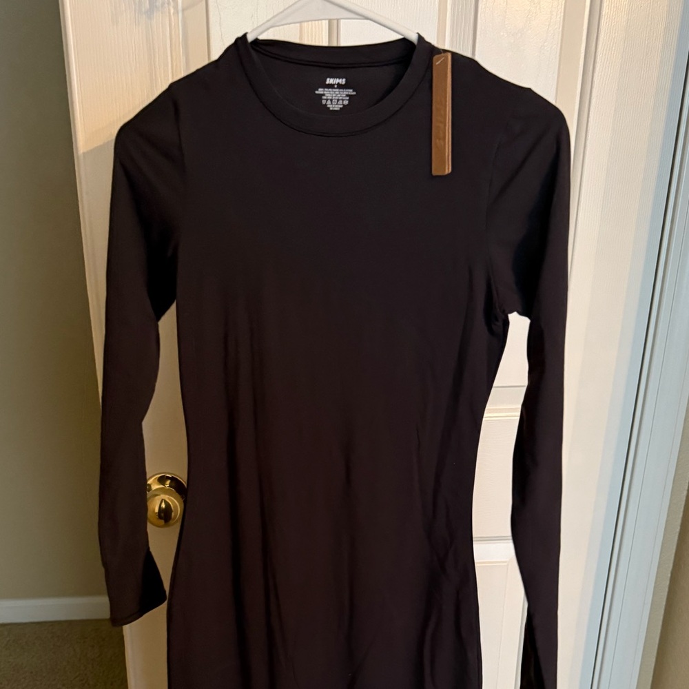 Skims fits everybody crew neck long sleeve dress